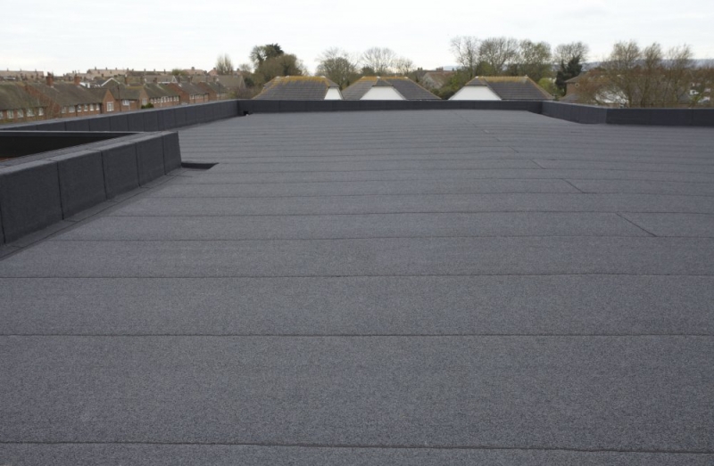 Clean Asphalt Roofing